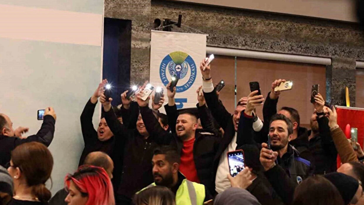 En düşük işçi maaşı 35 bin lira! Yüksek zamma davul zurnalı kutlama... - 2. Resim