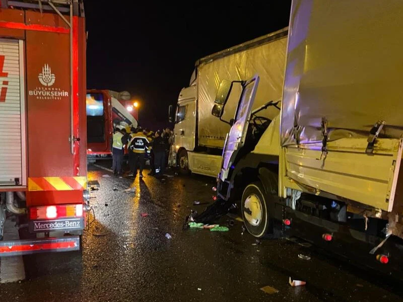 Kuzey Marmara Otoyolu'nda korkunç kaza: Ölü ve yaralı var