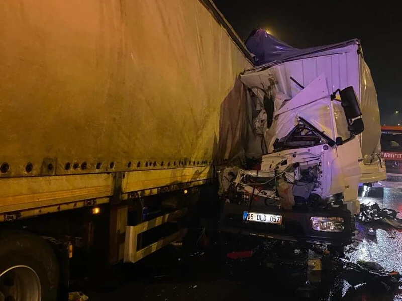 Kuzey Marmara Otoyolu'nda korkunç kaza: Ölü ve yaralı var