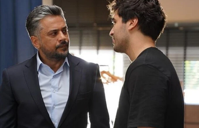 Yalı Çapkını oyuncusu Emre Altuğ'dan Mert Ramazan Demir'e övgü dolu sözler - 1. Resim