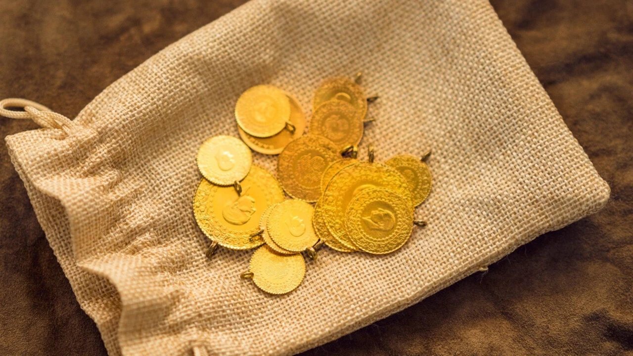 Altın fiyatları gelenekleri bozdu! Yeni yatırım kapısı olan kalem ajda bilezik fiyatları...