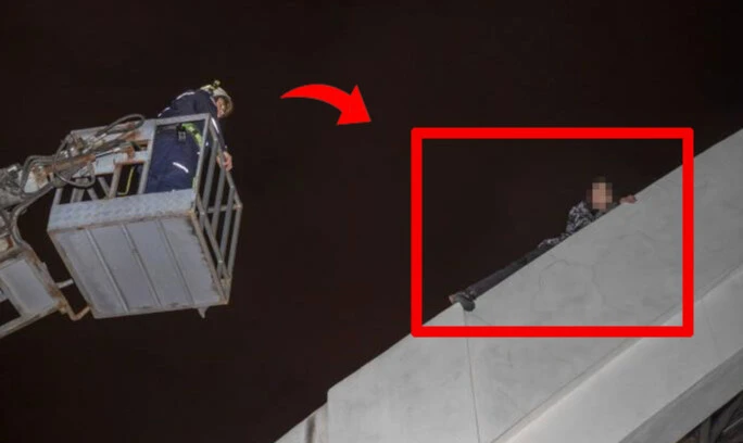 Beğeni uğruna 8 metre yükseklikte mahsur kaldı