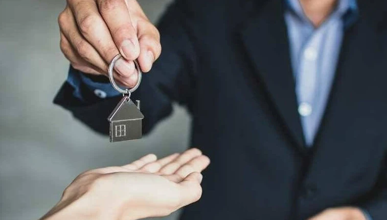 Bekar erkeğe ev vermeyene tokat gibi ceza! Ev sahibi ayrımcılık yasağını ihlal etti - 2. Resim