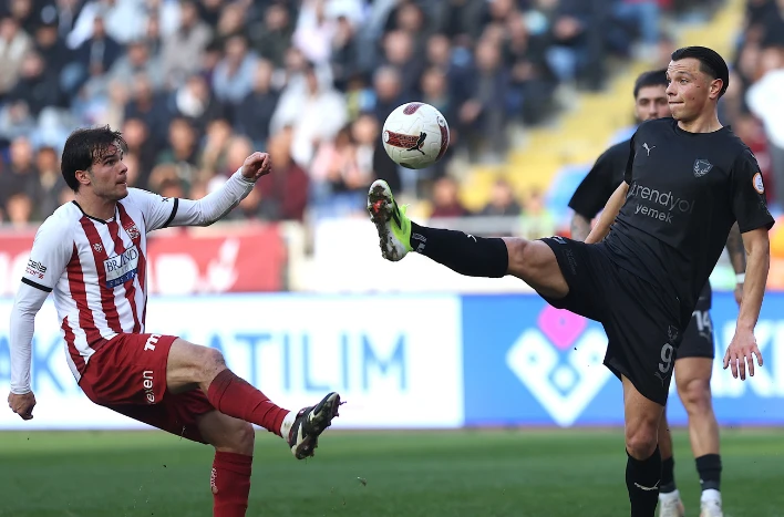 Hatayspor ve Sivasspor 1 puanla sahadan ayrıldı