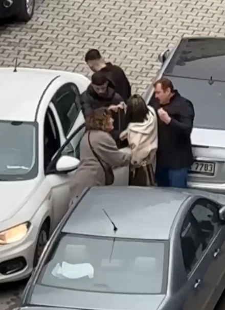 İstanbul Fatih'te hareketli dakikalar! Amerikalı şahıs ortalığı karıştırdı - 3. Resim
