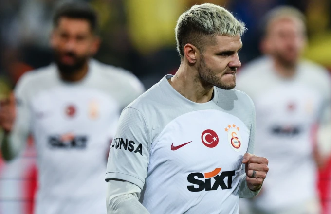 Cimbom maçı ilk yarıda bitirdi! Galatasaray Fenerbahçe'den liderliği geri aldı - 2. Resim
