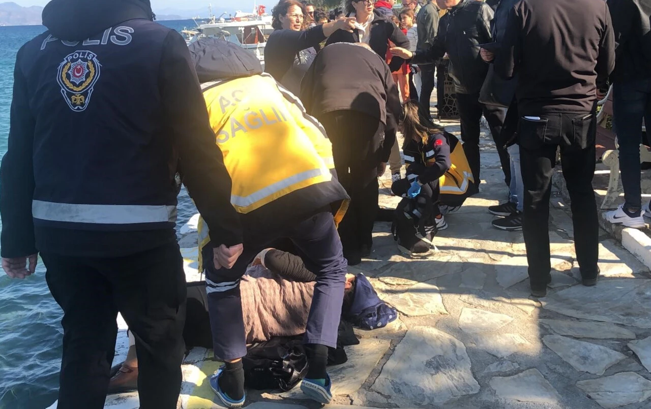 Festivale gittiler selfie uğruna denize düştüler