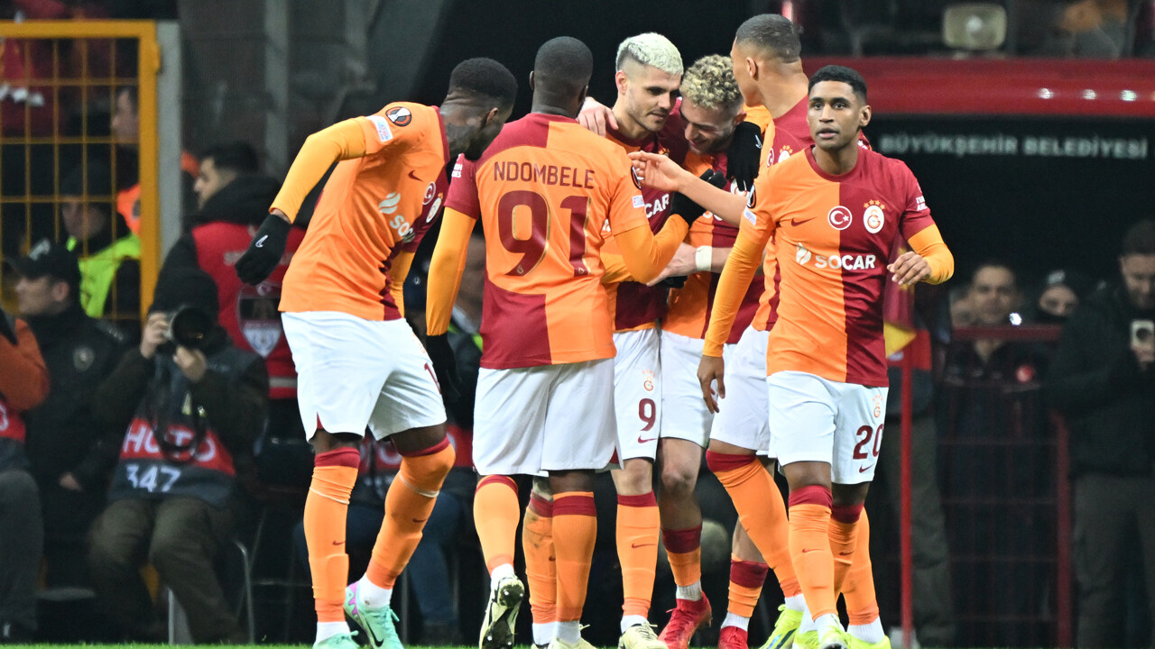 Galatasaray, Ankaragücü deplasmanında! İlk 11&#039;ler belli oldu