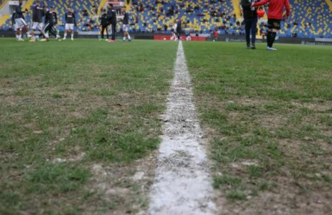 Galatasaray'dan zemim paylaşımı! İşte Eryaman Stadyumunda som durum - 1. Resim