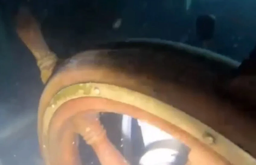 İmralı'da batan geminin içinden en net görüntü: Mürettebattan iz yok!