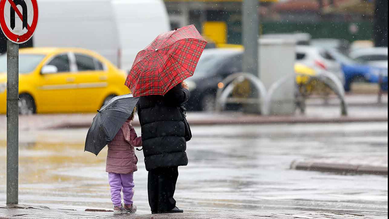 Pazar gününe plan yapanlar dikkat! Meteoroloji&#039;den sağanak ve kar uyarısı... İşte 18 Şubat il il hava durumu