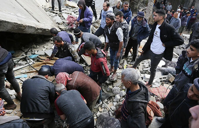 Sığınağı vurup şehri bastılar! İsrail sivilleri hedef alıyor - 1. Resim