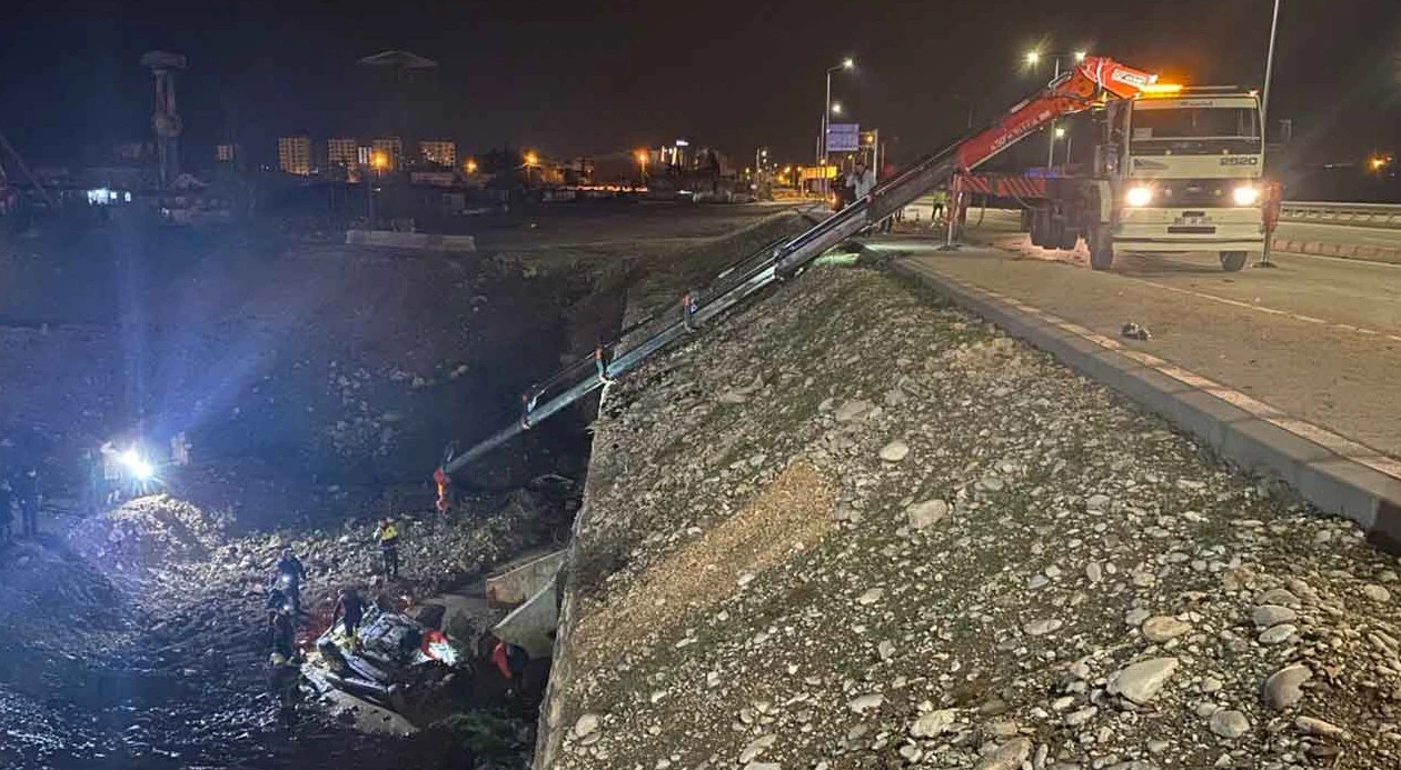 Adıyaman’daki feci kaza: 1 polis hayatını kaybetti, 1 polis yaralı - 1. Resim