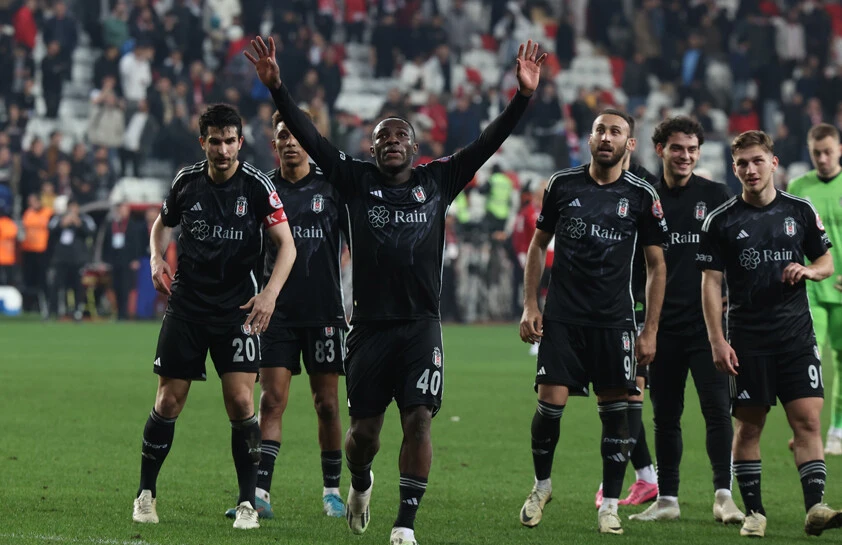 Beşiktaş, Konyaspor'u konuk ediyor! Muhtemel 11'ler - 1. Resim