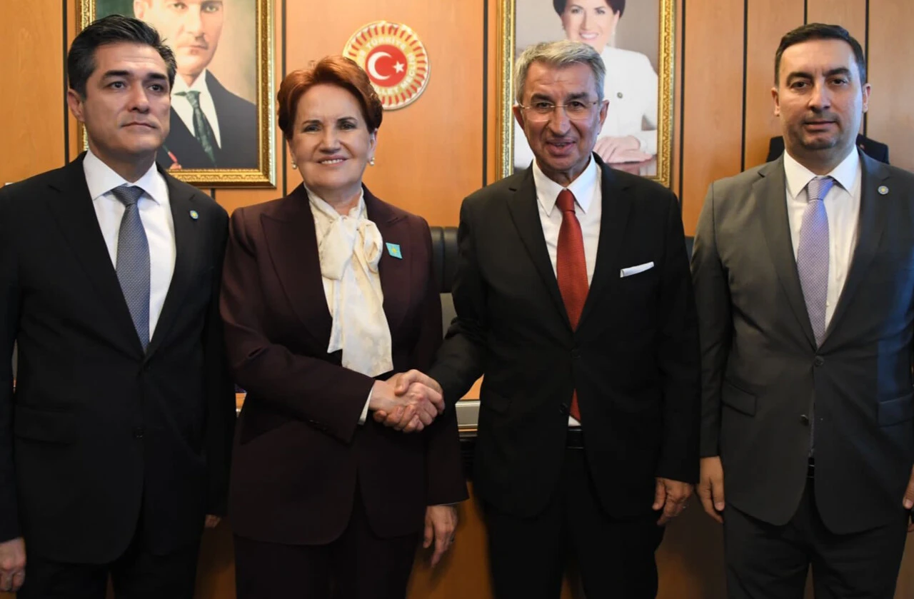 İYİ Parti'de İBB grubunda dev çatlak! Bir istifa haberi daha!