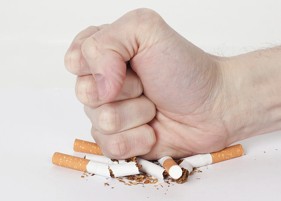 Nevzat Tarhan'dan sigarayı bırakmakta etkili 14 günlük kart metodu