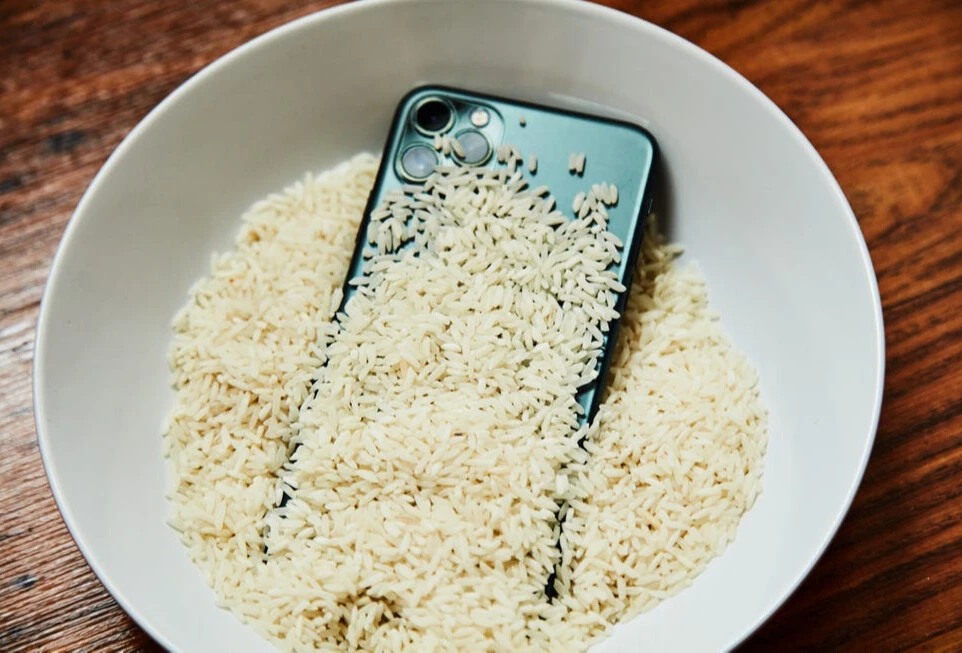 Yıllardır yanlış biliyormuşuz! Apple, iPhone'da yapılmaması gerekenleri tek tek sıraladı