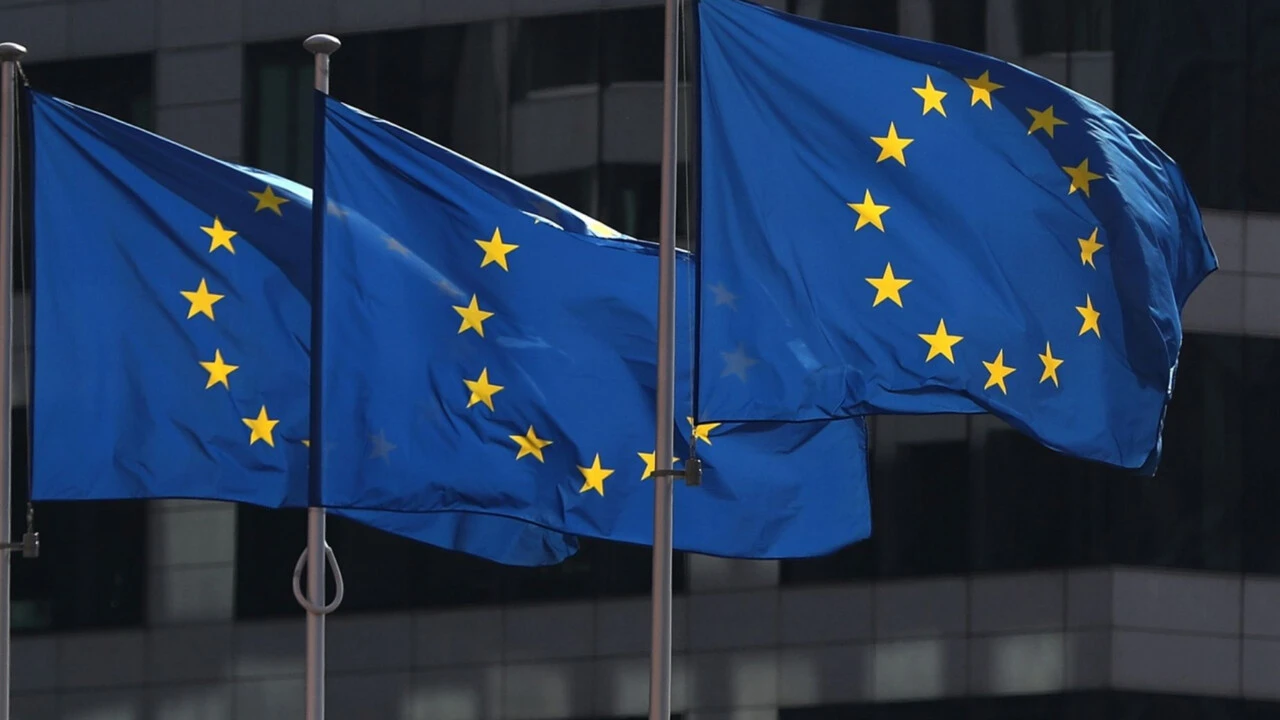 ABD'de savaş ortasında Avrupa'yı yalnızlığına terk edebilir! Rusya güçlenerek ilerliyor - 1. Resim