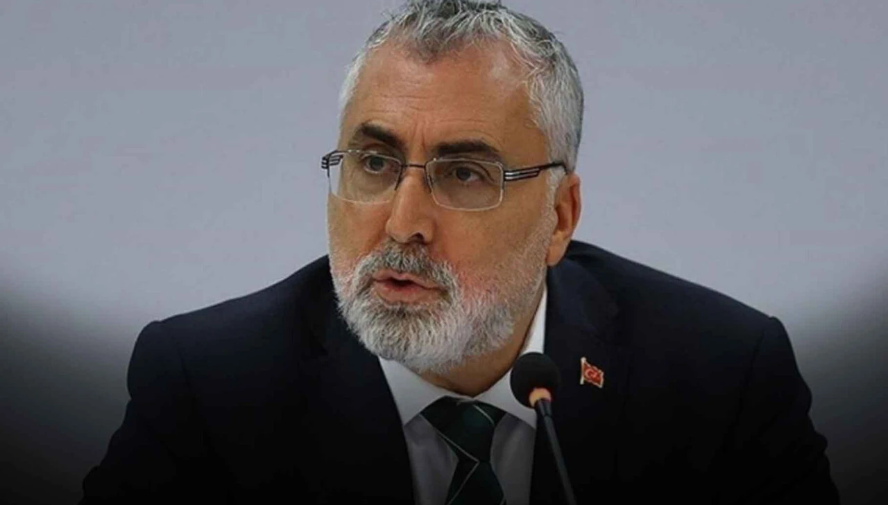 Bakan Vedat Işıkhan: Hibe, teşvik, kredi ve muafiyetler ile kadın girişimciliğinin önü açılacak - 2. Resim