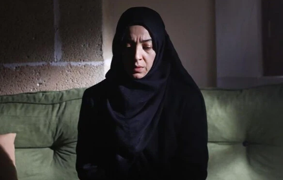 Kızıl Goncalar Müyesser karakteri kimin kardeşi, ablası? Müyesser karakteri kim? - 1. Resim