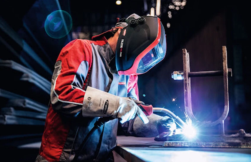 Patronların "Yüksek maaşa işçi bulamıyoruz" iddiasına çalışanlardan itiraz!