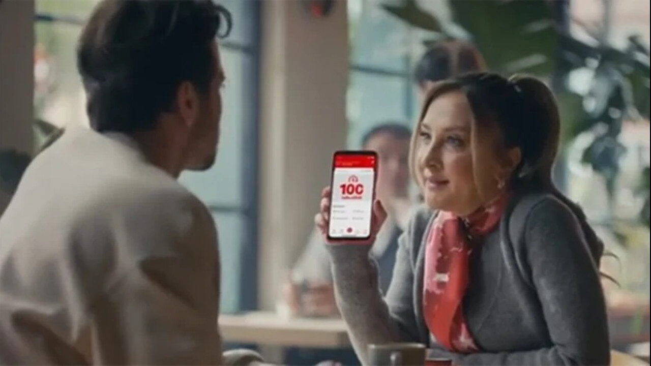 Vodafone reklamında oynayan Aras Bulut İynemli&#039;nin ablası Yeşim İynemli kimdir, kaç yaşında?