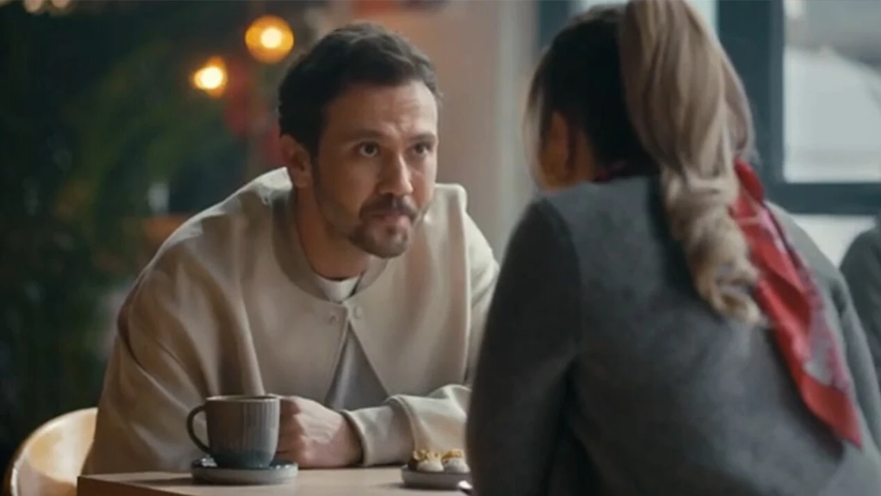 Vodafone reklamında oynayan kadın kim? - 1. Resim