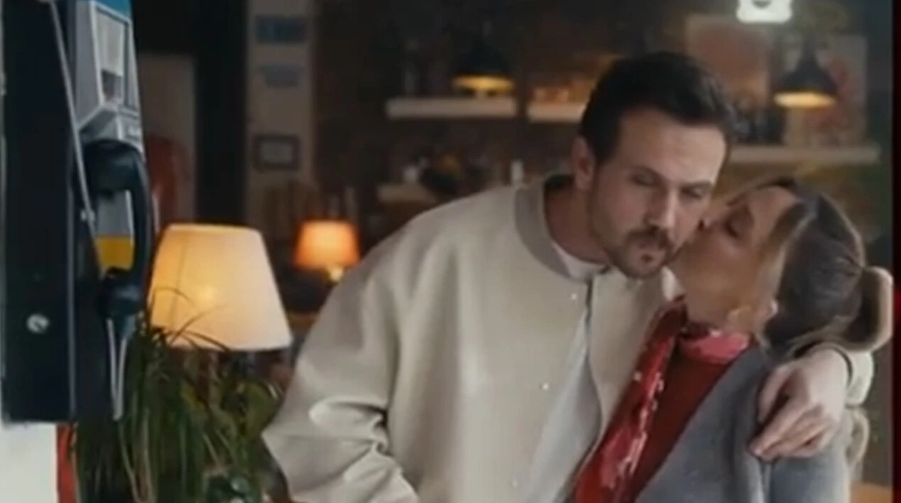 Vodafone reklamında oynayan kadın kim? - 2. Resim