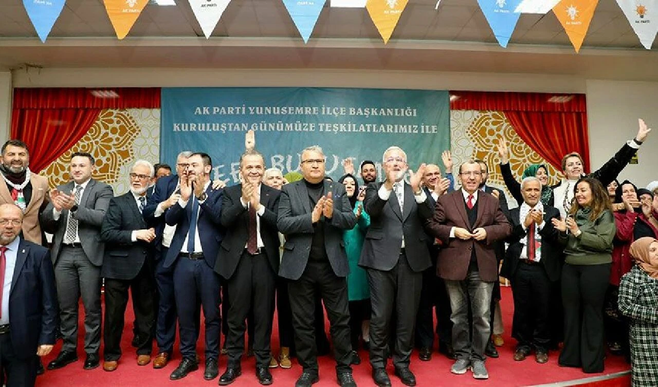 AK Partili Belediye Başkanından Manisa'da 'Vefa Buluşması' - 1. Resim