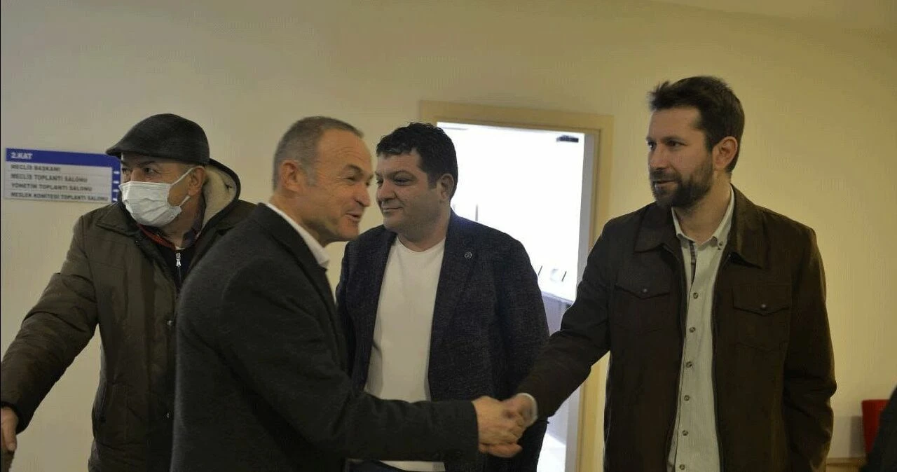 Akgün: "Yatırımları deprem riski olmayan Karaman'a kaydıracağız"