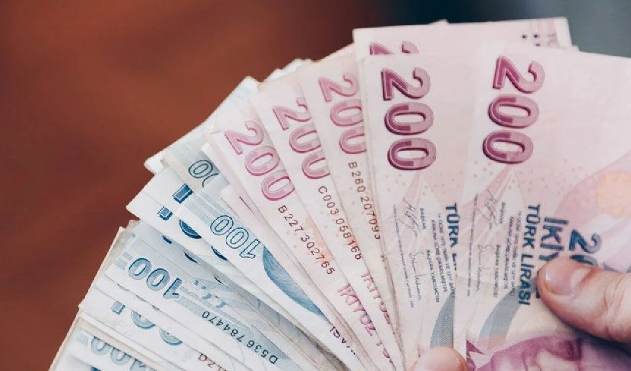 Bankalar emekliler için yarışıyor, işte en yüksek promosyon tutarı