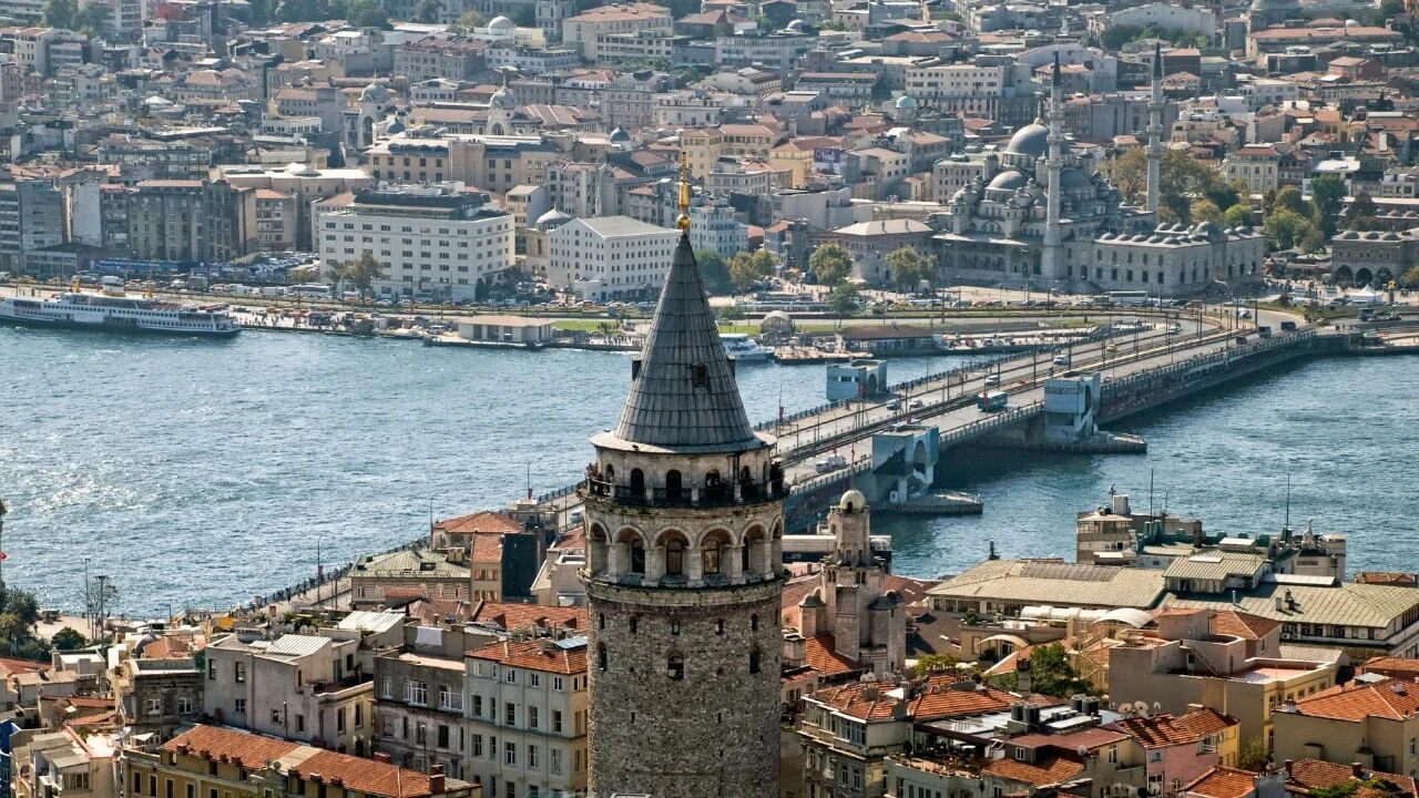 İstanbul'un kabus yılları! İngiliz askerleri Galata Kulesi'nde - 4. Resim