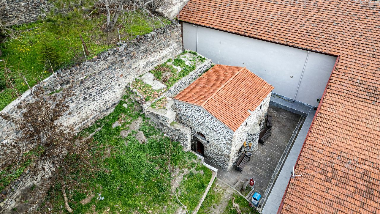 Tokat&#039;ın &#039;Cin Camisi&#039; ismiyle ürkütüyor, zamana meydan okuyor