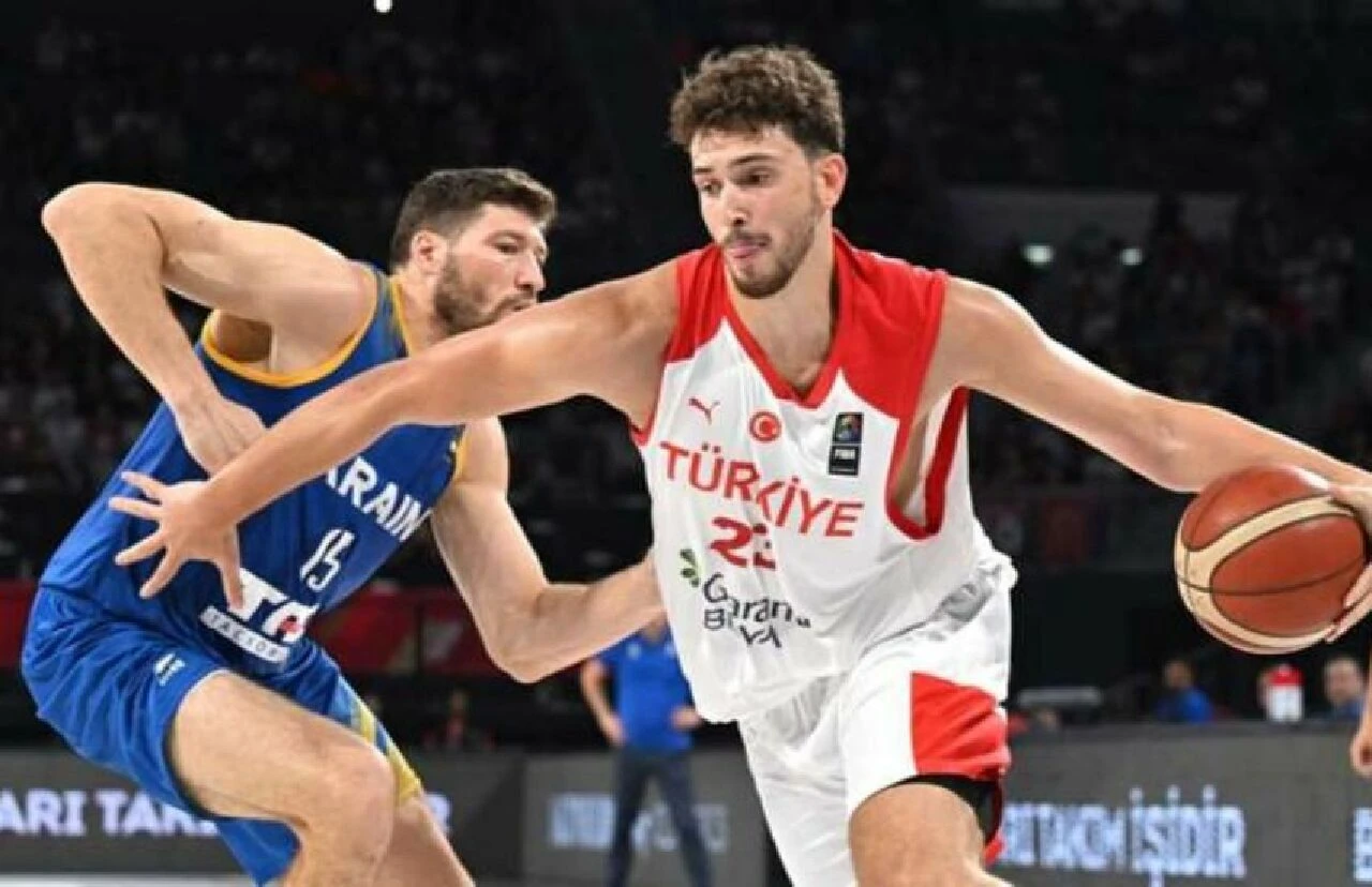 12 Dev Adam Avrupa Şampiyonası Elemeleri’ne yenilgiyle başladı