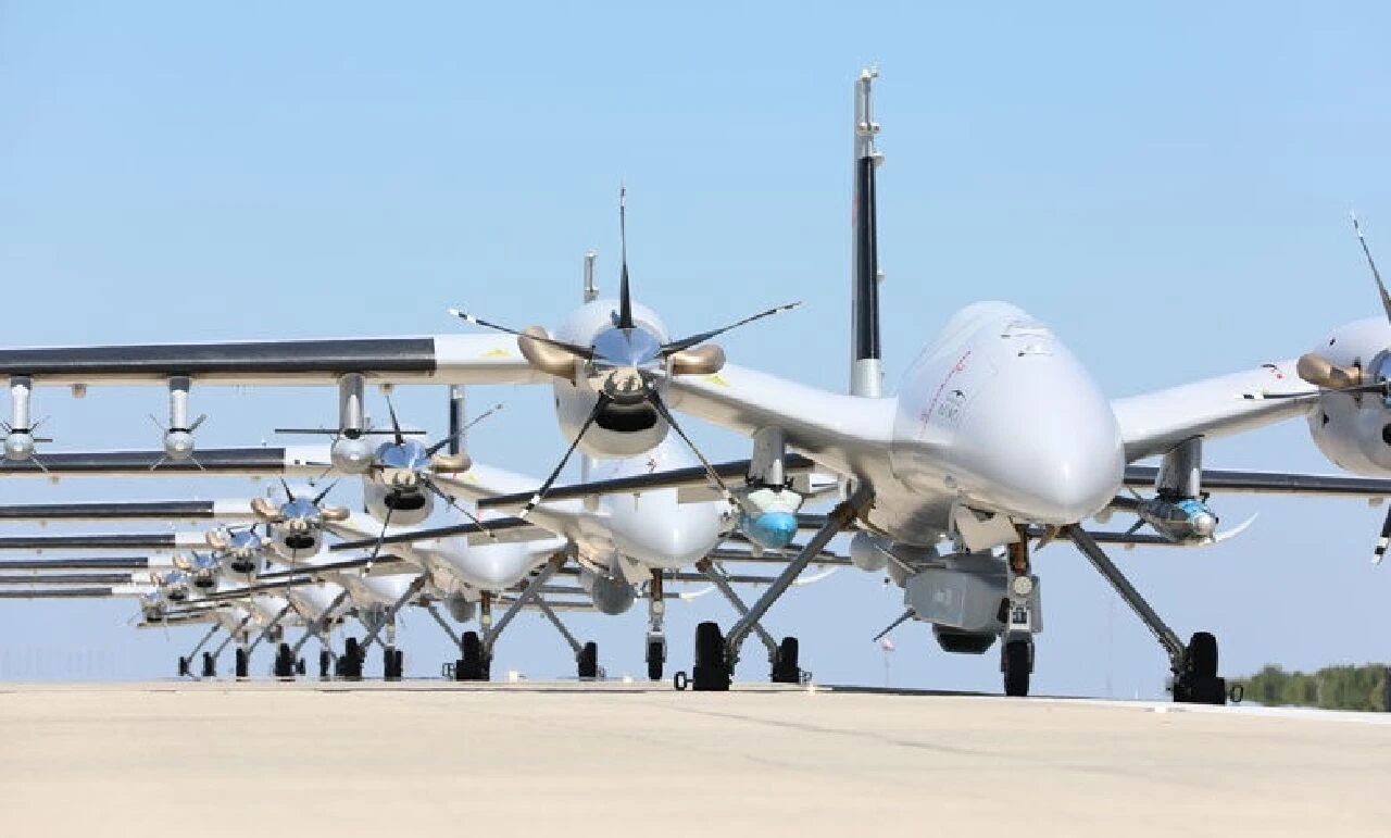 AKINCI TİHA hedefi 12'den vurdu! ASELFLIR-500 ile ilk atış testini tamamladı