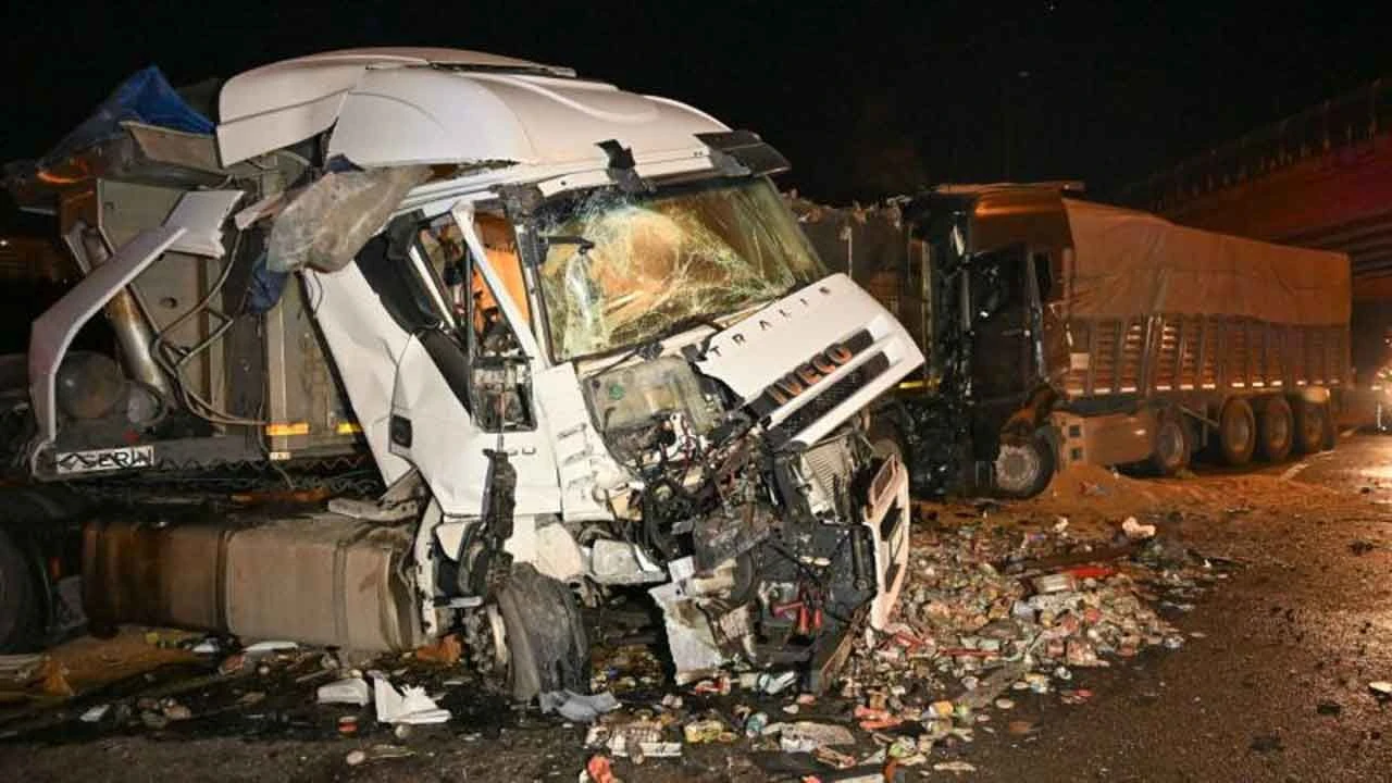 Ankara'da 4 tır birbirine girdi - 2. Resim