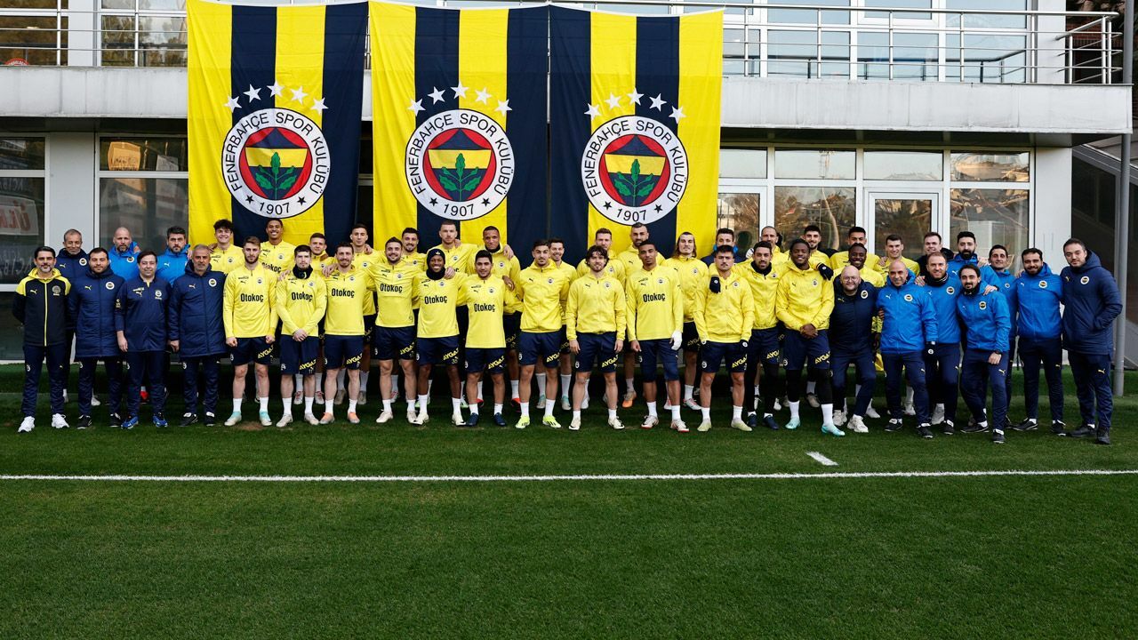 Fenerbahçe&#039;den taraftara &#039;destek&#039; çağrısı: Yolumuz şampiyonluk 