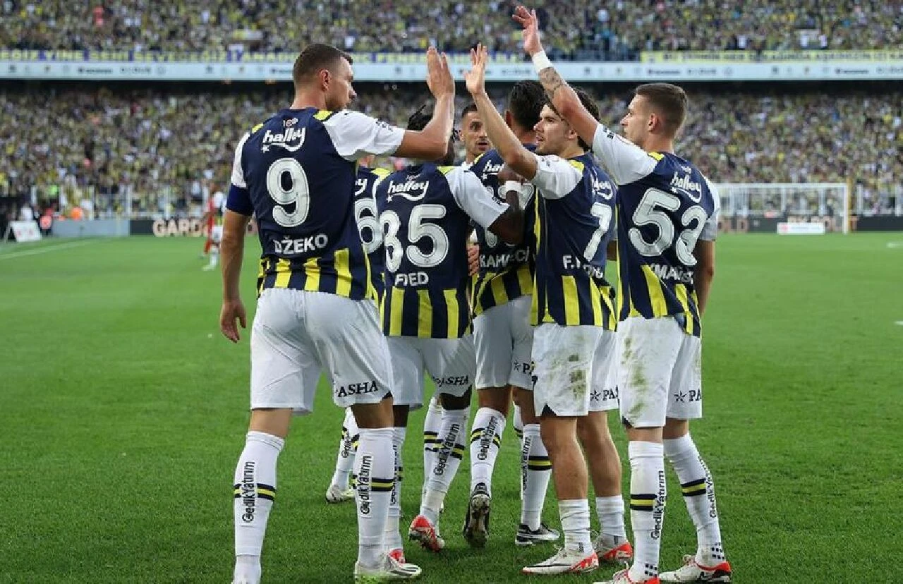 Fenerbahçe'nin UEFA Konferans Ligi'ndeki muhtemel rakipleri belli oldu