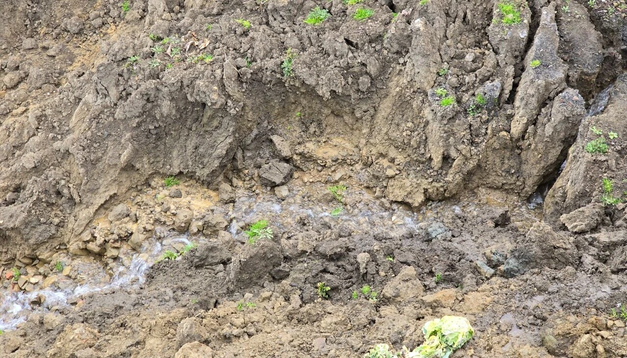 Tokat'ta heyelan sonrası ortaya çıktı! Vatandaşlar endişeli... - 2. Resim