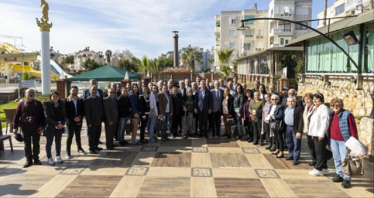Vahap Seçer'den 'örnek belediyecilik' vurgusu! - 1. Resim