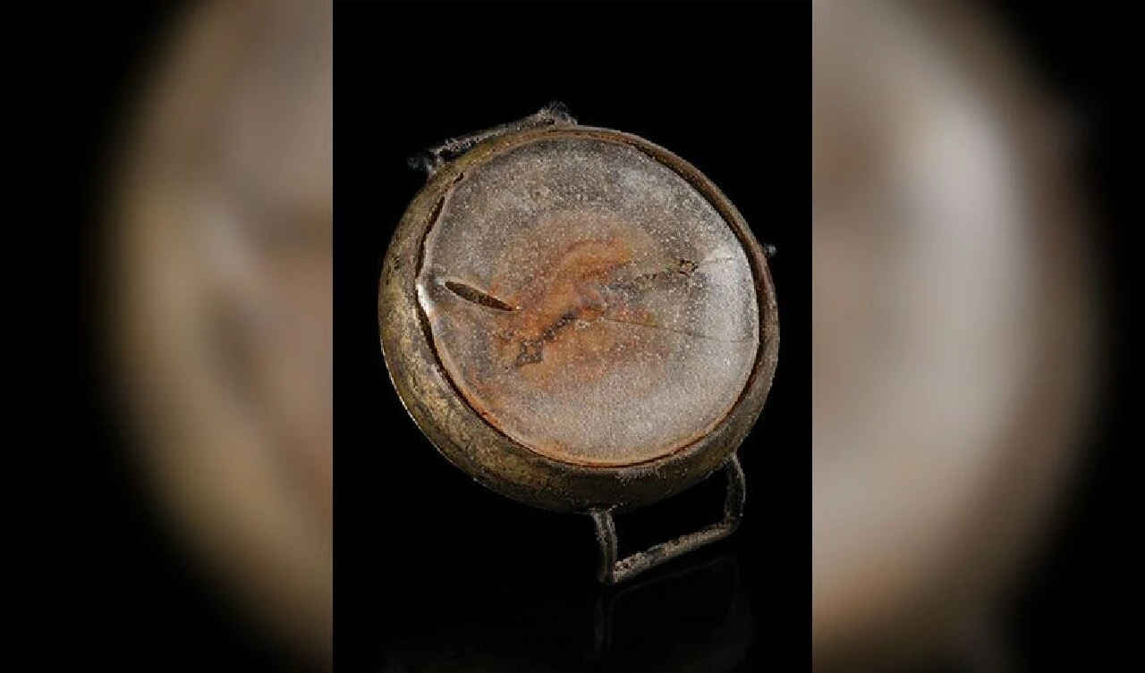 Hiroşima’daki atom bombalı saldırıdan etkilenen saat on binlerce dolara alıcı buldu - 3. Resim