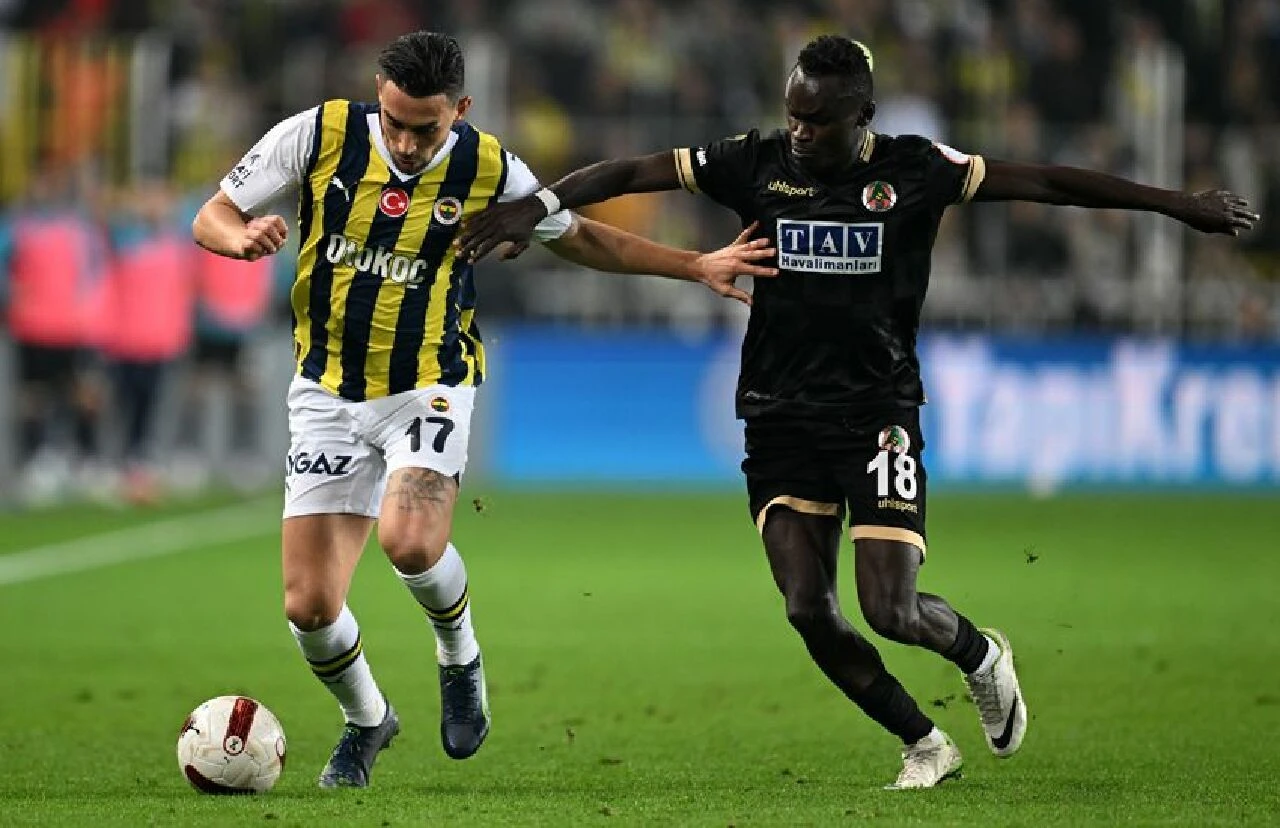 Son dakika! Fenerbahçe'ye sakatlık şoku! Yıldız futbolcu 1 ay yok - 1. Resim