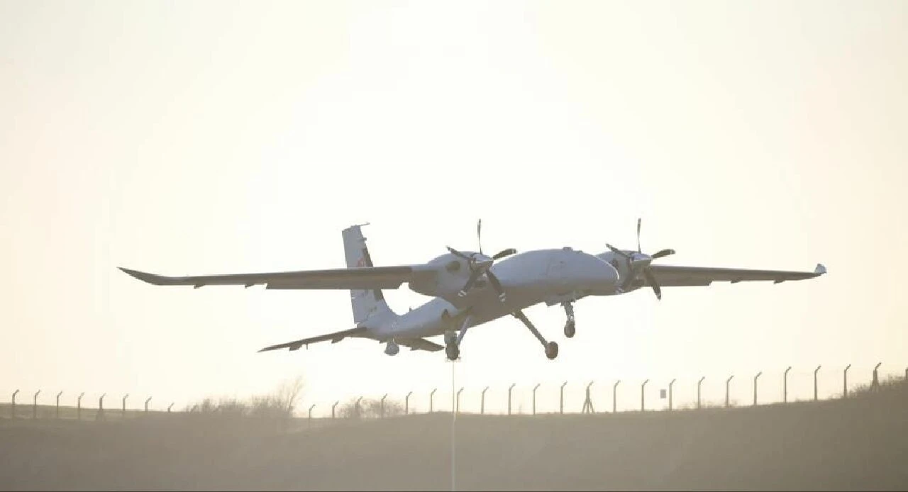 Türkiye'nin gücüne güç katacak! Selçuk Bayraktar paylaştı: AKINCI-C adeta şahlandı! - 3. Resim