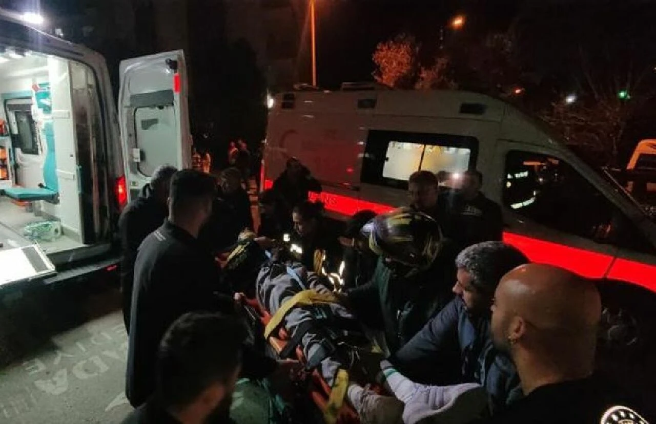 2 motosiklet kafa kafaya çarpıştı... Kamera o an kayıttaydı