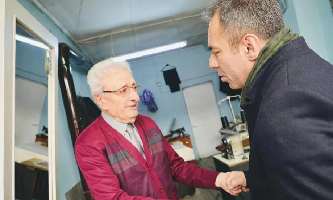 Cumhur İttifakı adayı Senger, esnaf ziyaretinde