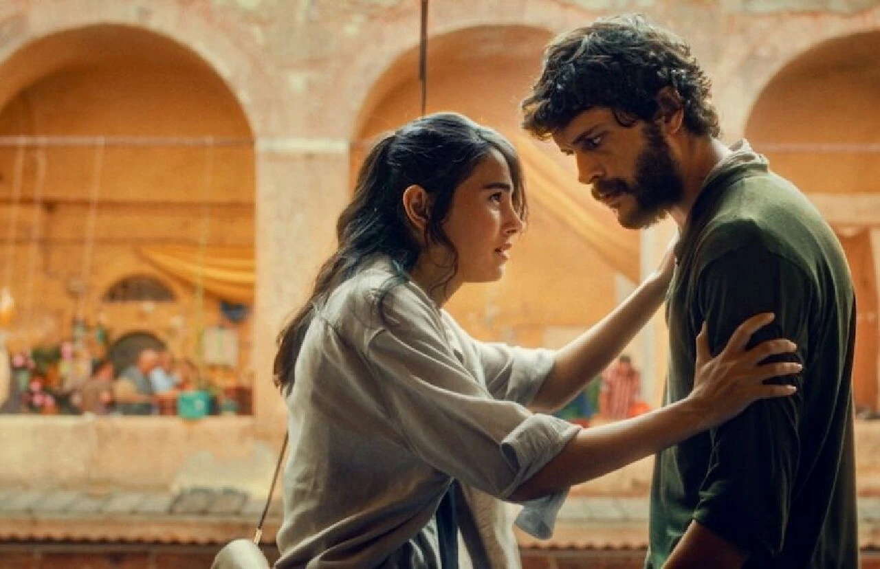 Alperen Duymaz ve Mehmet Günsür’ü görenler yumruk yumruğa kavga etti zannetti! Gerçek çok geçmeden anlaşıldı