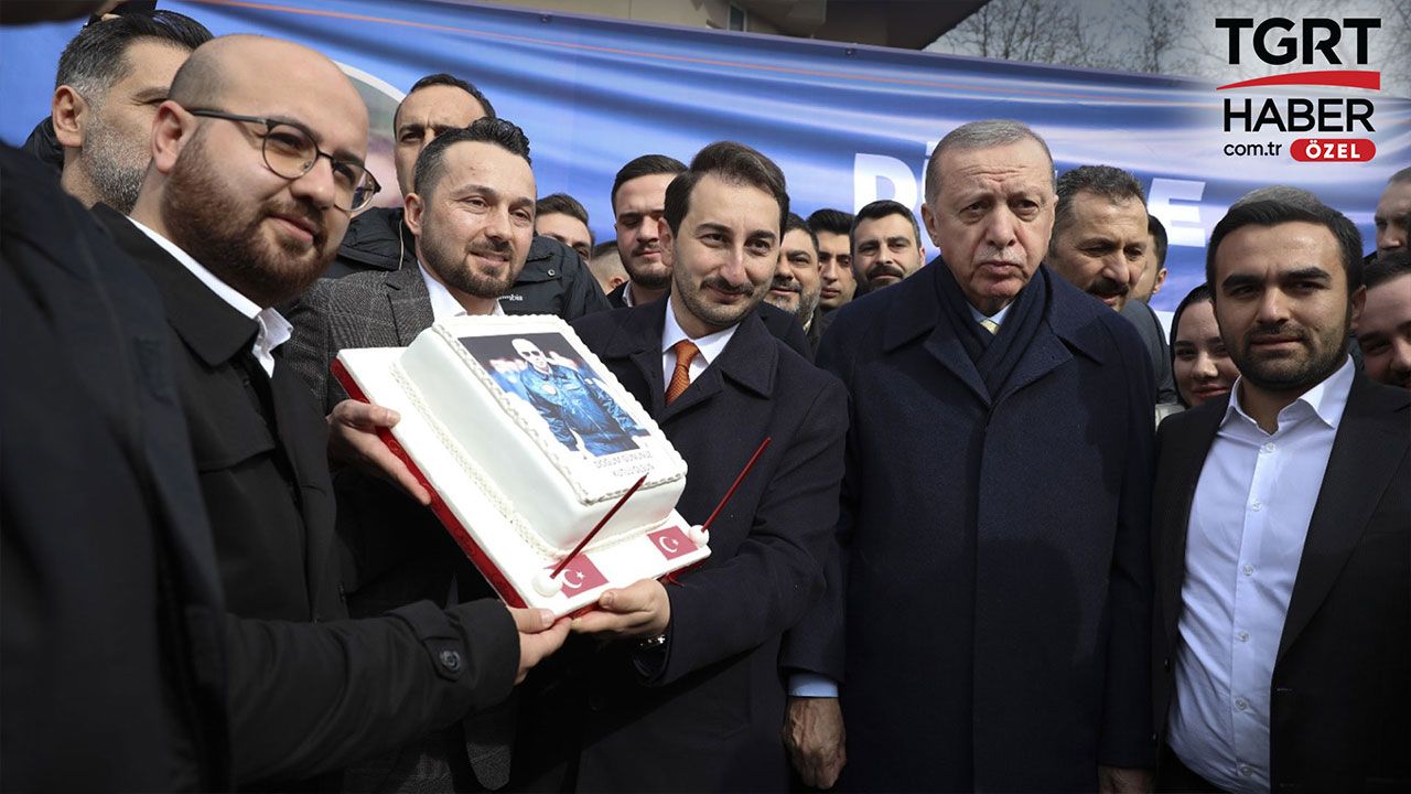 Erdoğan'a doğum günü sürprizi! Pastada o efsane poz yer aldı