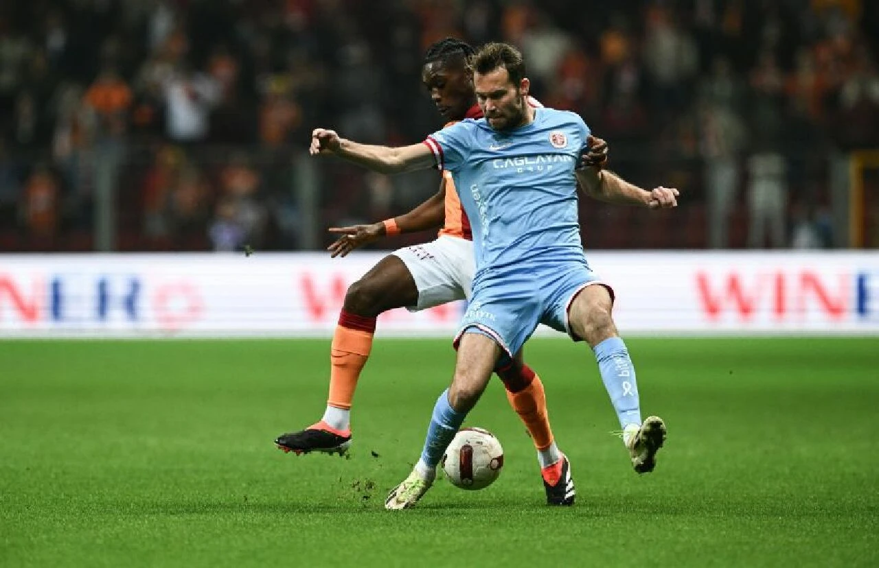 Galatasaray, Kerem Aktürkoğlu ile zirveye oturdu - 2. Resim