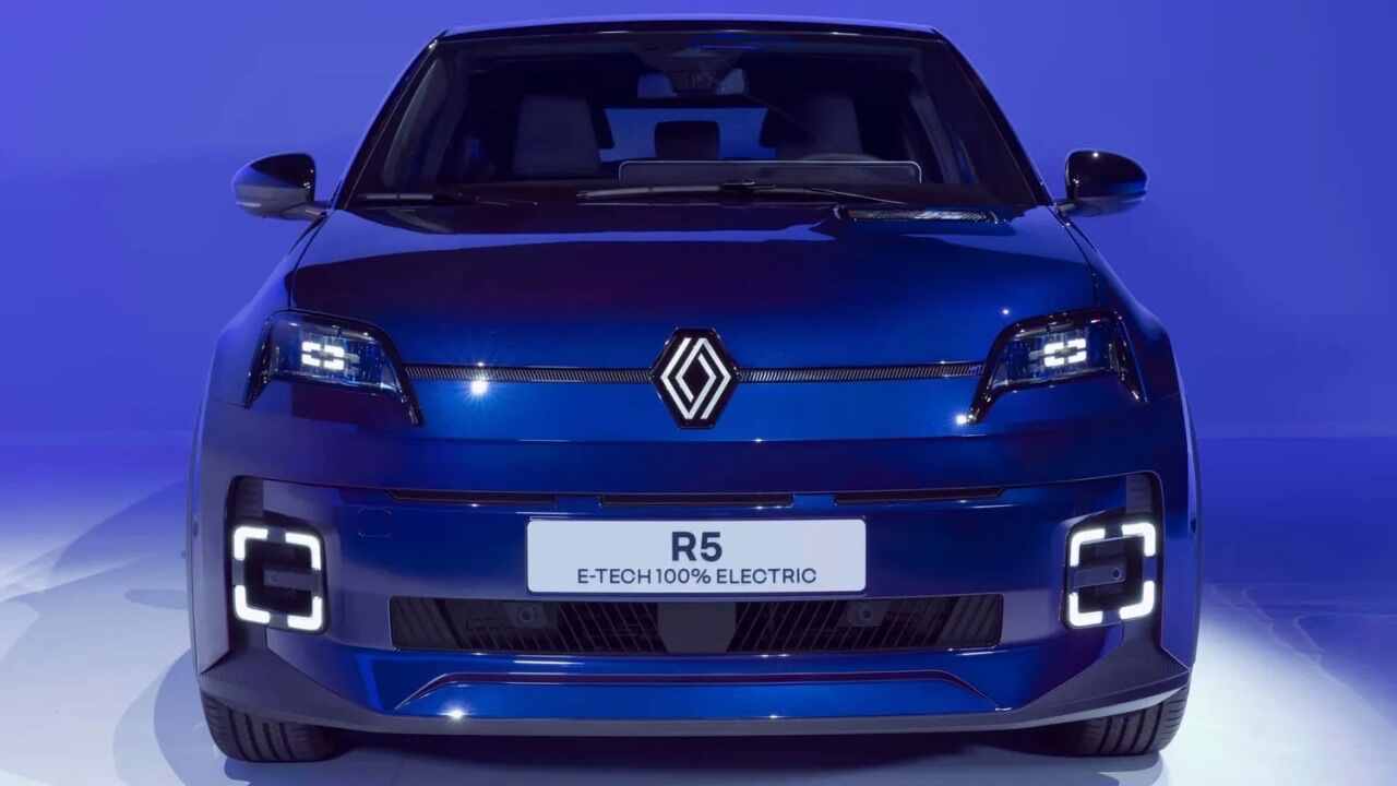 İkonik model geri döndü: Renault 5 E-Tech, retro tasarımıyla tanıtıldı