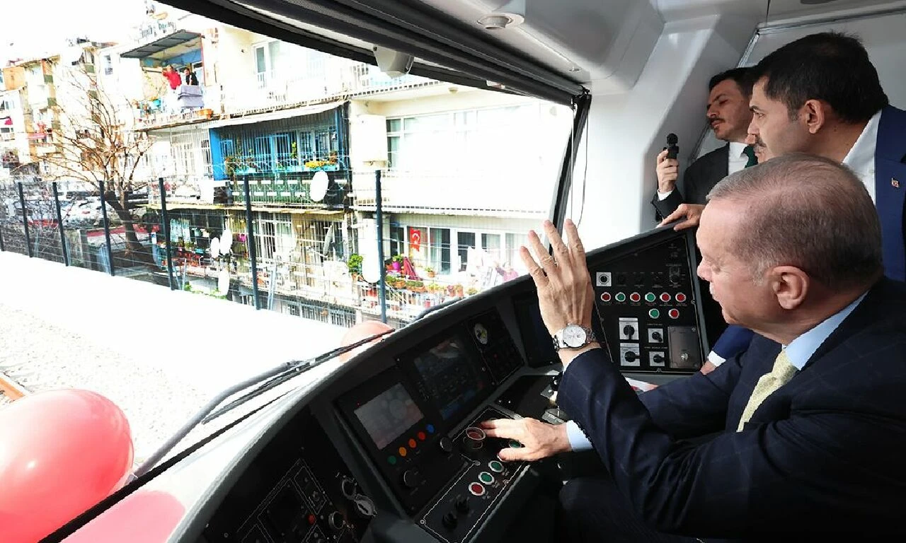 Son dakika! İstanbul'a yeni metro hattı... İlk sefer Cumhurbaşkanı Erdoğan'dan (CANLI) - 3. Resim